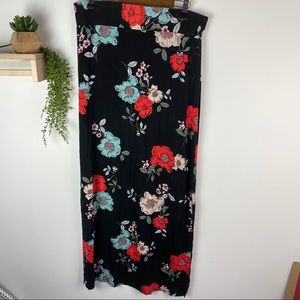 Ana black‎ floral skirt size large